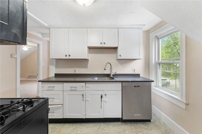 49 Seamans St, Home with 4 bedrooms, 2 bathrooms and 3 parking in Providence RI | Image 21