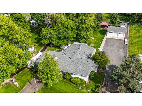 82449 Rosebrooke Rd, Milton-Freewater, OR, 97862-7018 | Card Image