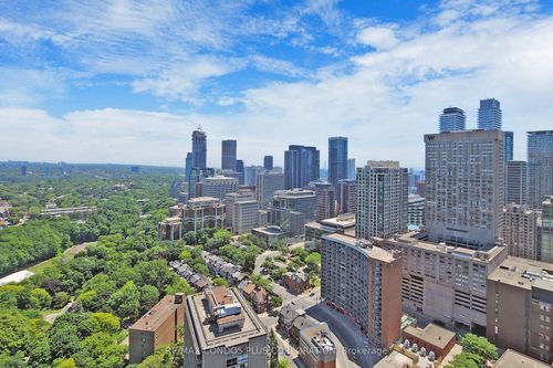 3807-825 Church St, Toronto, ON, M4W3Z4 | Card Image