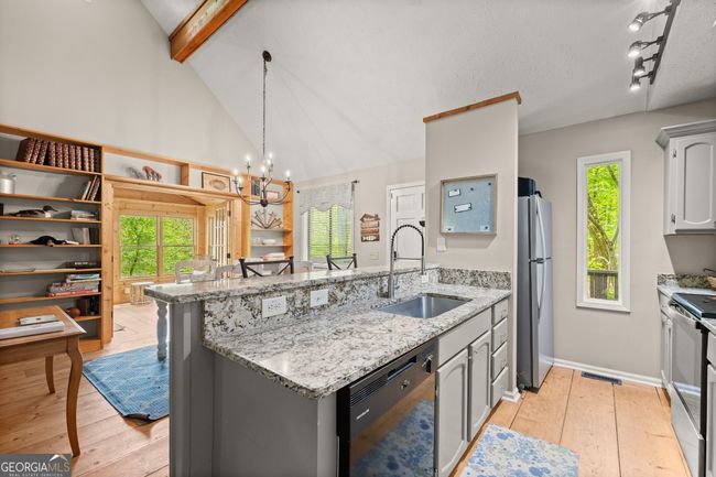 19 Long Swamp Dr, House other with 3 bedrooms, 4 bathrooms and null parking in Jasper GA | Image 17
