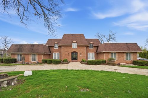206 Scarborough Ct, Valparaiso, IN, 46385-8009 | Card Image