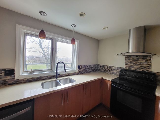 107 Bolland Cres, House other with 4 bedrooms, 4 bathrooms and 2 parking in Ajax ON | Image 4