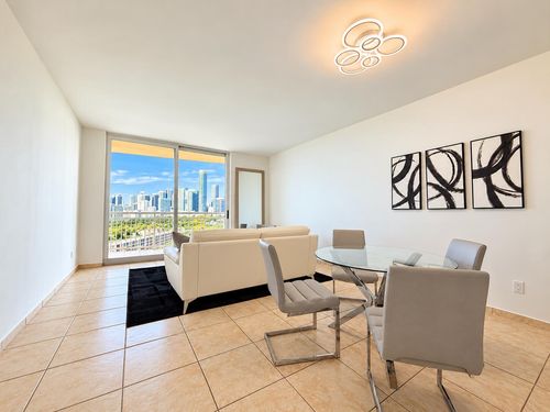 1705-2475 Brickell Ave, Miami, FL, 33129-2482 | Card Image