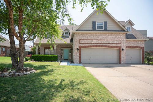 13102 E 88th Street, Owasso, OK, 74055 | Card Image