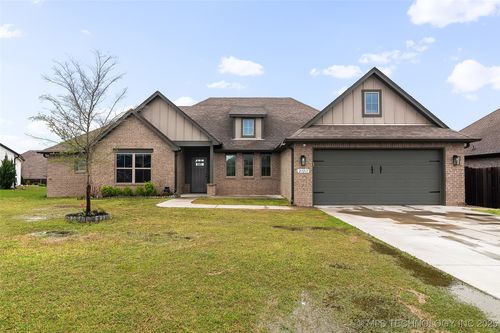 23211 104th St, Broken Arrow, OK, 74014-6252 | Card Image