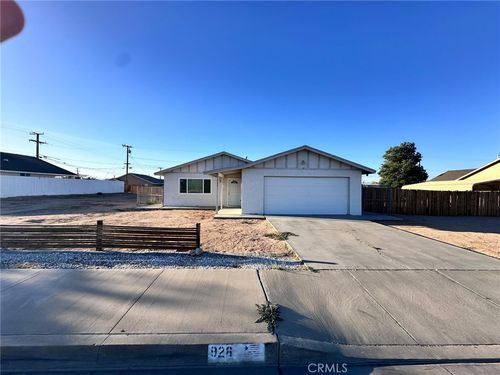 926 W Dolphin Ave, Ridgecrest, CA, 93555-5108 | Card Image