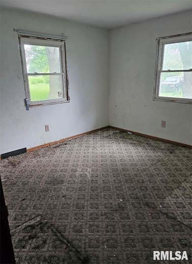 113 S Franklin St, House other with 5 bedrooms, 2 bathrooms and null parking in Camp Point IL | Image 17
