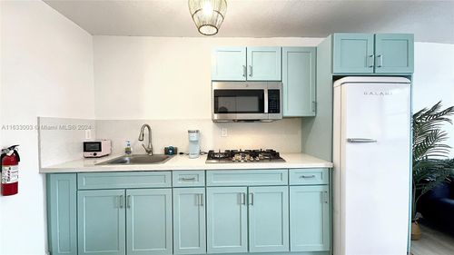 apt-506-710 Washington Ave, Miami Beach, FL, 33139-6221 | Card Image
