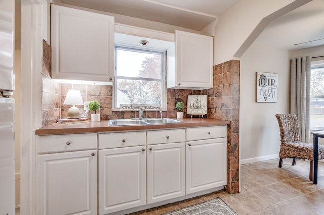 Attractive Tile | Image 7
