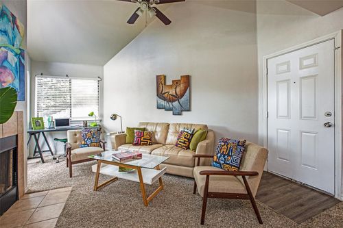 201-9837 Walnut St, Dallas, TX, 75243-8870 | Card Image