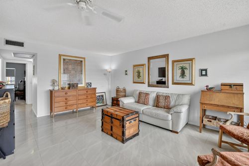 4024-4024 Guildford E, Boca Raton, FL, 33434 | Card Image