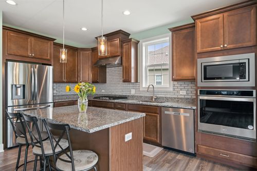 3543 Crosswater Ct, ELGIN, IL, 60124-8591 | Card Image