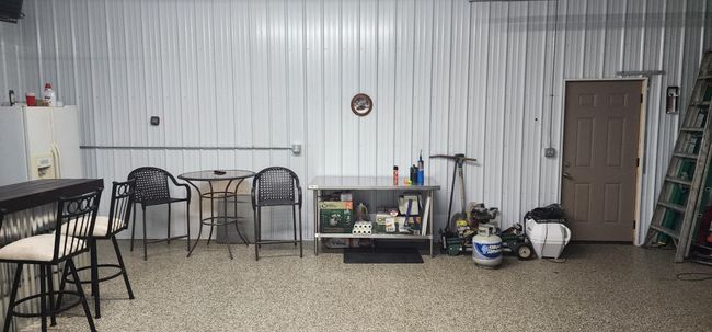 Inside10.jpg | Image 42