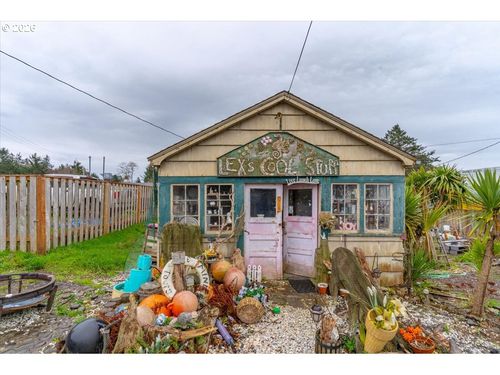 4955 Crab Ave, Tillamook, OR, 97141 | Card Image