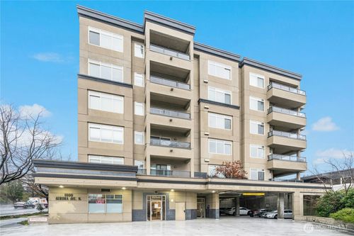 apt-409-1000 Aurora Ave N, Seattle, WA, 98109-4380 | Card Image