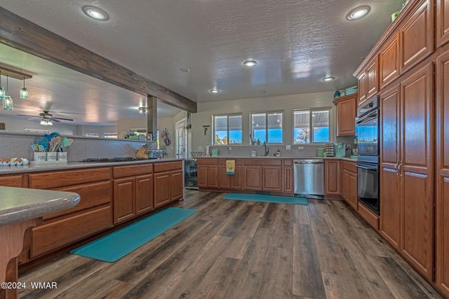 Kitchen | Image 10