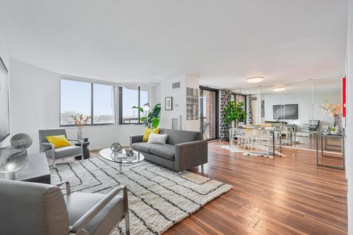 530-530 Harmon Cove Tower, Secaucus, NJ, 07094-1754 | Card Image