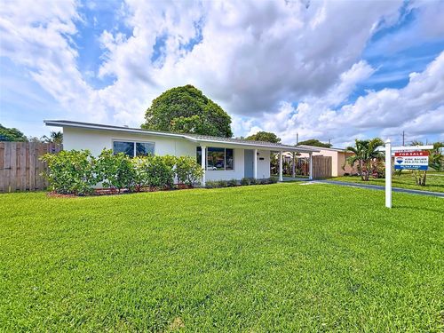 12 Sw 13th Ct, Deerfield Beach, FL, 33441-6763 | Card Image