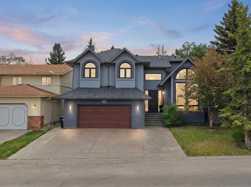 931 Shawnee Dr Sw, Calgary, AB, T2Y2G8 | Card Image