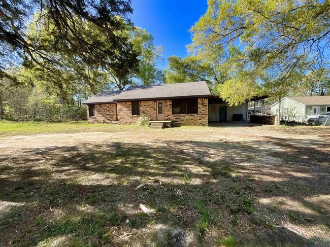 1004 W Sabine St, House other with 2 bedrooms, 2 bathrooms and null parking in Carthage TX | Image 28