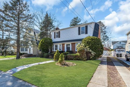 462 Morris Avenue, Hempstead, NY, 11570 | Card Image