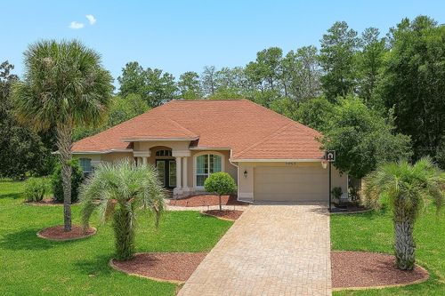 10039 Hernando Ridge Rd, Weeki Wachee, FL, 34613-6503 | Card Image