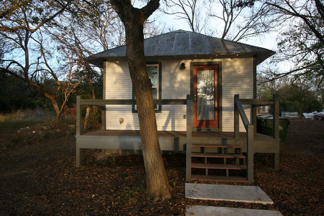 1001 S Main St, House other with 1 bedrooms, 1 bathrooms and null parking in Burnet TX | Image 4