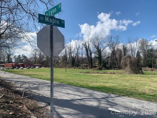 3.02AC 9th Avenue E, Hendersonville, NC, 28792 | Card Image