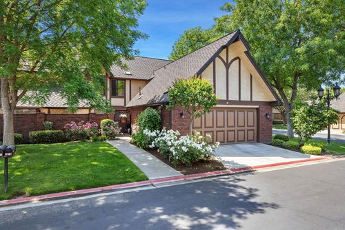 2827 W Compton Ct, Fresno, CA, 93711-1181 | Card Image