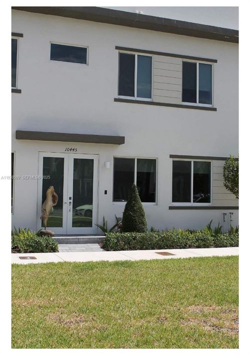 10445-10445 Nw 66th St, Doral, FL, 33178-3899 | Card Image