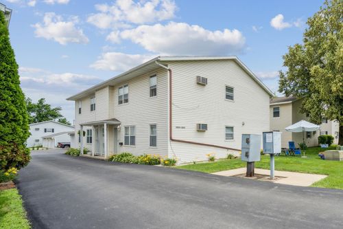2227 3rd St Sw, Rochester, MN, 55902-4104 | Card Image
