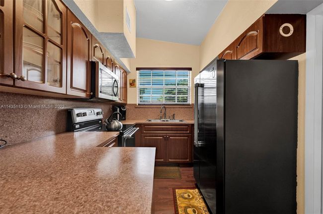 2021 Nw 185 Th Ter, House other with 3 bedrooms, 2 bathrooms and null parking in Miami Gardens FL | Image 11