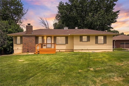9050 E 84th St, Raytown, MO, 64138-5303 | Card Image