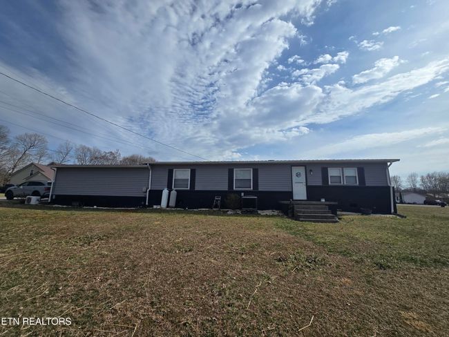 406 Holmes St, House other with 4 bedrooms, 2 bathrooms and null parking in Jonesville VA | Image 5