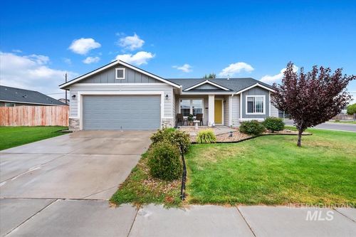 1790 Sw Levant Way, Mountain Home, ID, 83647-2613 | Card Image