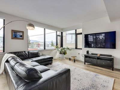 409 - 210 E 5th Ave, Condo with 2 bedrooms, 2 bathrooms and 1 parking in Vancouver BC | Image 3