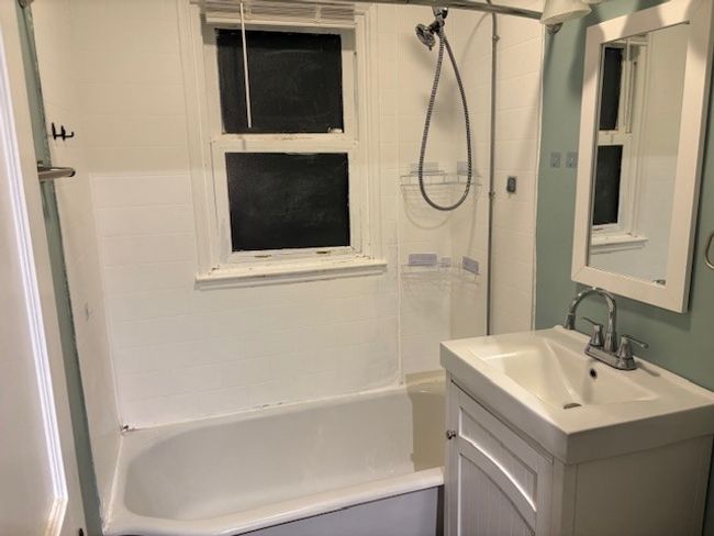 537 W 9 Th St N, Home with 2 bedrooms, 1 bathrooms and null parking in Newton IA | Image 20