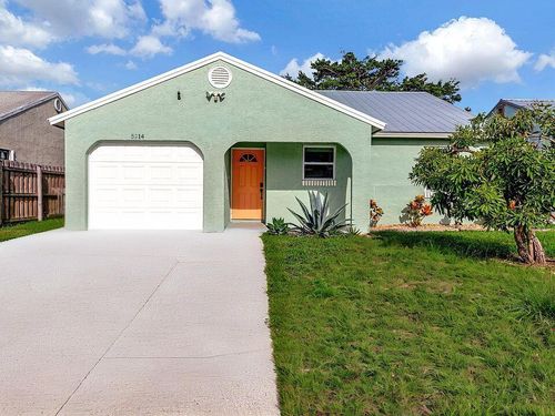5914 Se Mitzi Ln, Stuart, FL, 34997-8005 | Card Image