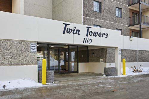 apt-401w-1110 3rd Ave N, Fargo, ND, 58102-4684 | Card Image