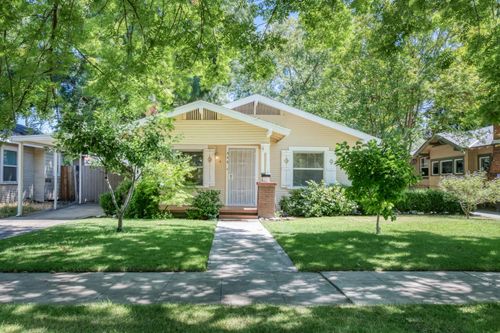 546 E Michigan Avenue, Fresno, CA, 93704 | Card Image