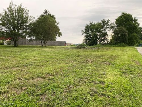 419 N Summit St, Smithville, OH, 44677-9700 | Card Image