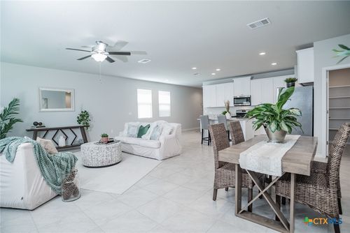 4722 Klein Mdws, New Braunfels, TX, 78130-9631 | Card Image