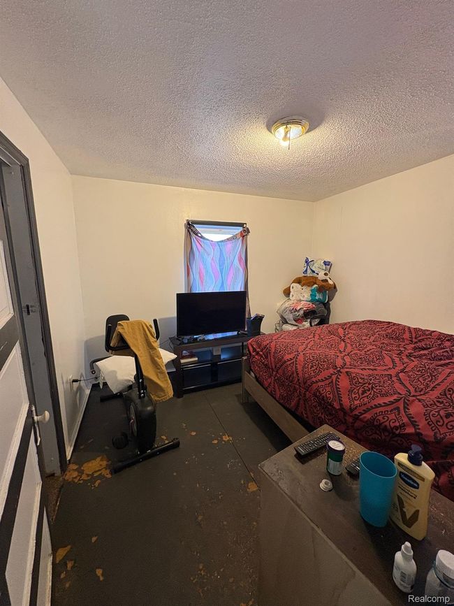 537 Highland Ave, House other with 2 bedrooms, 1 bathrooms and null parking in Pontiac MI | Image 8