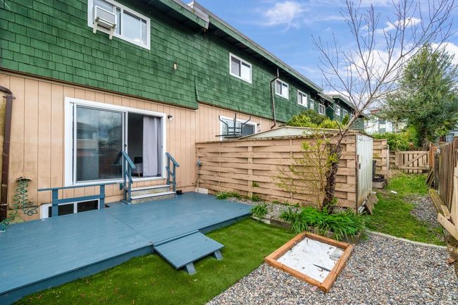 7470 13 Th Avenue, Townhouse with 3 bedrooms, 2 bathrooms and 1 parking in Burnaby BC | Image 20