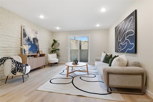 apt-27-1060 S Parker Rd, Denver, CO, 80231-2083 | Card Image