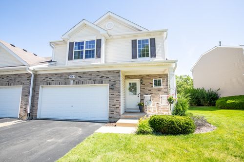 2765 Crooker Dr, Yorkville, IL, 60560-5105 | Card Image