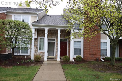 334-44944 Marigold Dr, Sterling Heights, MI, 48314-1211 | Card Image