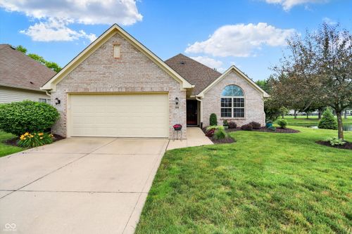 896 Fairfield Dr, Greenfield, IN, 46140-7900 | Card Image