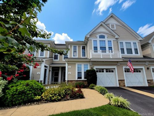 20 Sonata Ct, Lake Grove, NY, 11755-1320 | Card Image