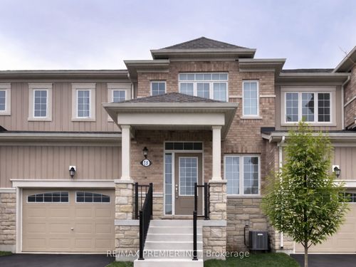 57 Union Blvd, Wasaga Beach, ON, L9Z0M2 | Card Image